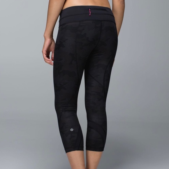 lululemon | Inspire Crop | size 6 | camo print - Picture 2 of 8